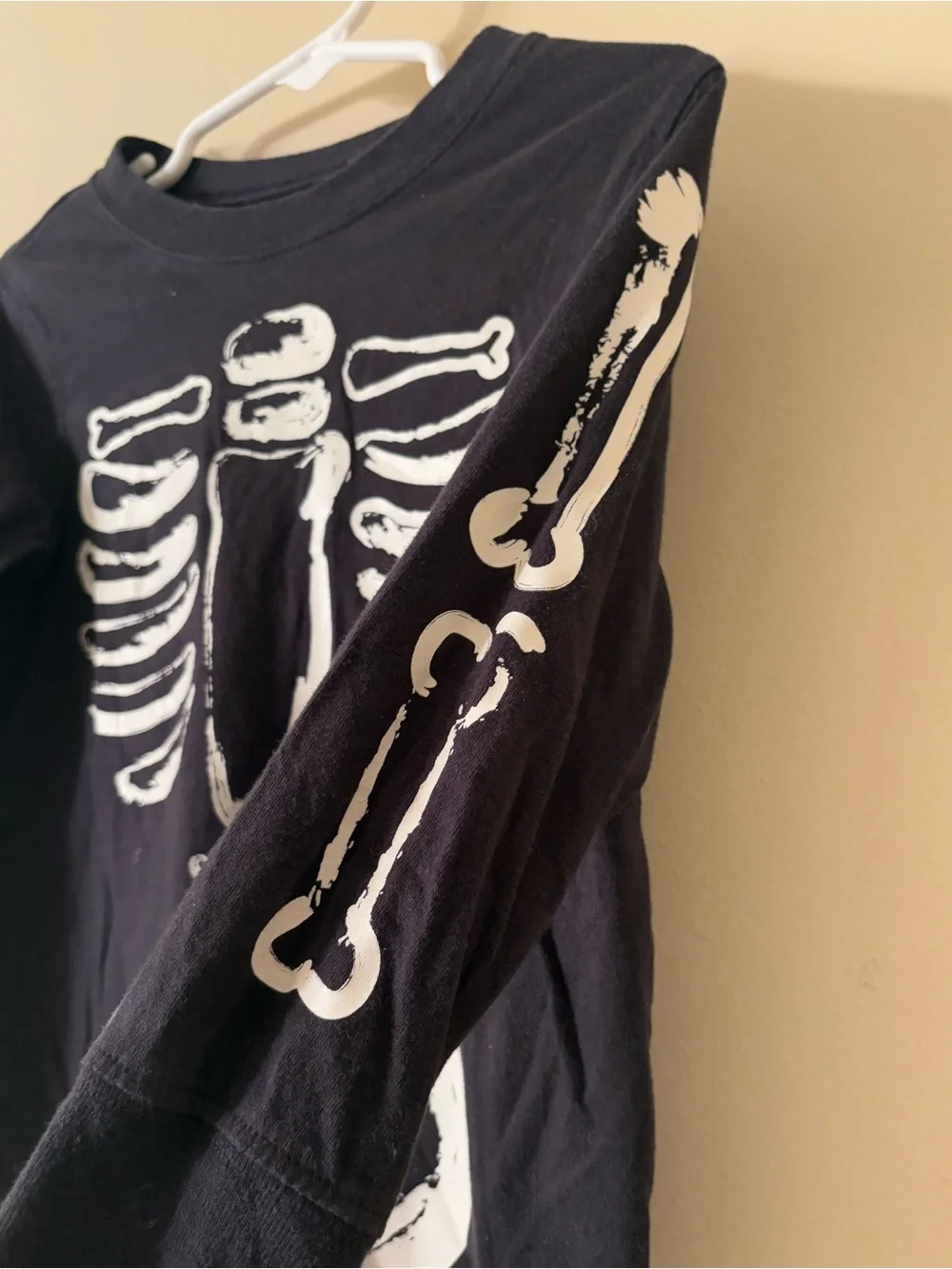 Carter's Boys Black Long-Sleeve Skeleton Glow In The Dark Graphic Shirt Size 3T
